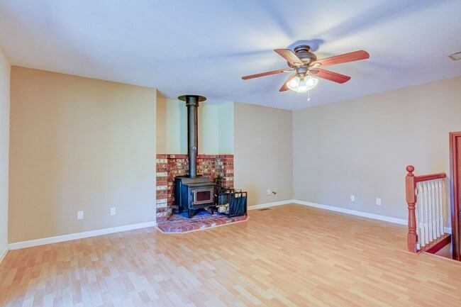 Building Photo - Beautiful Westside Oak Harbor Home Near Sunset Beach – 3 Bed + Bonus Room