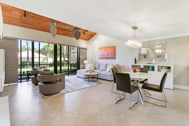 Building Photo - 204 Old Meadow Way