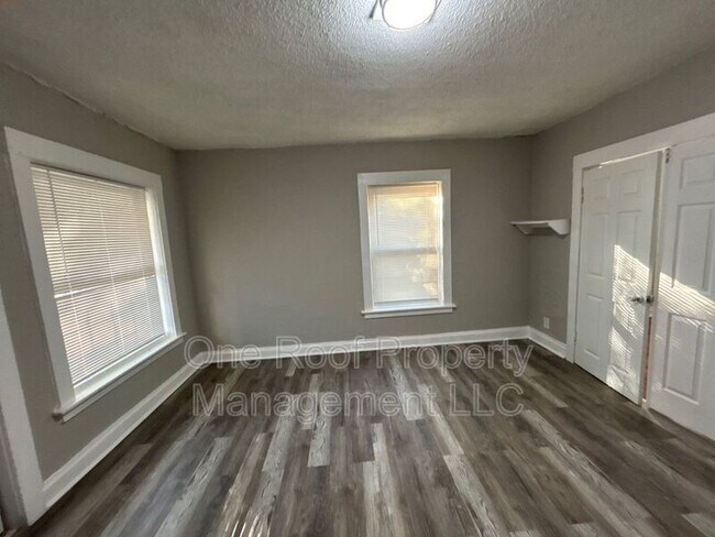 Building Photo - 3224-3226 E 8th St.