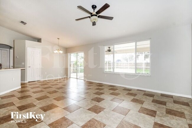 Building Photo - 10709 Deepbrook Dr