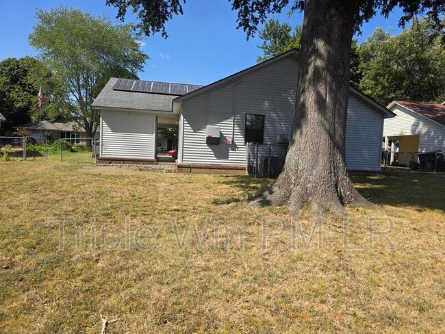 Building Photo - 113 Northfield Dr