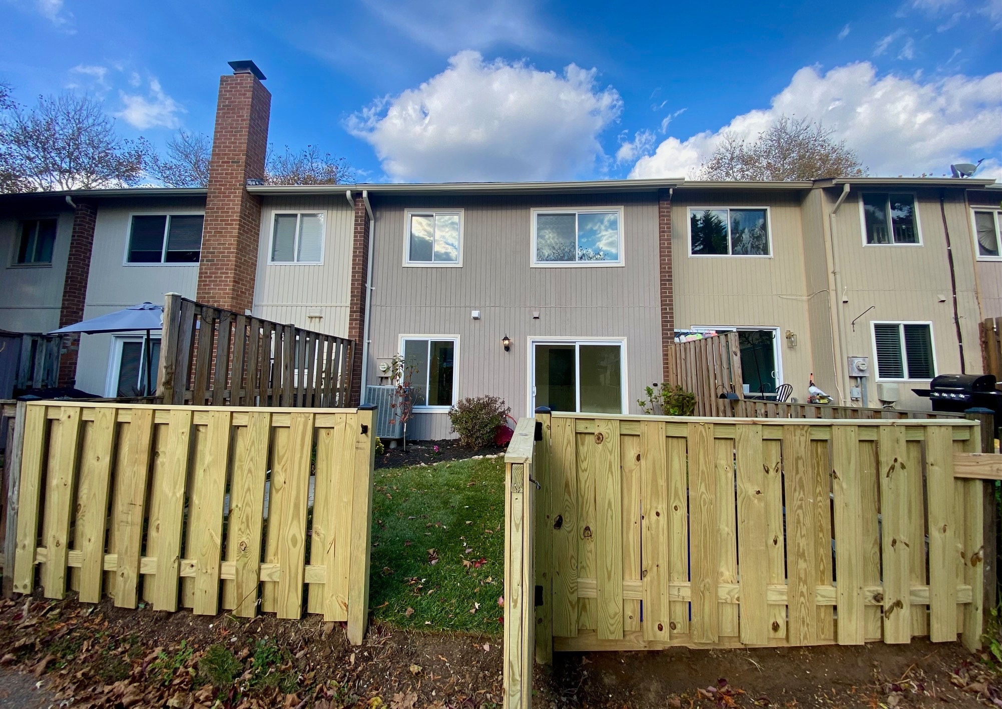 Building Photo - 9650 Marston Ln