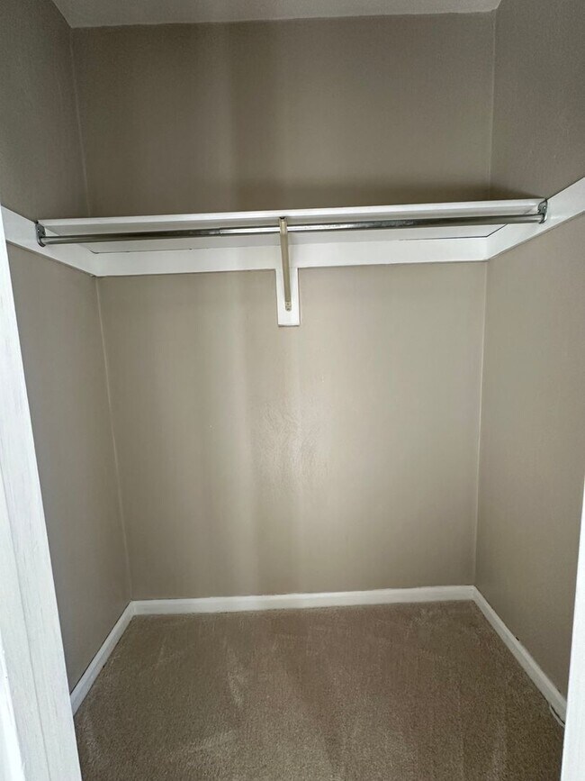 Building Photo - Virginia Beach-Wesleyan Pines Single Famil...