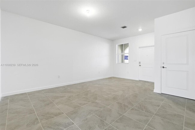 Building Photo - 2705 SE 25th Ave