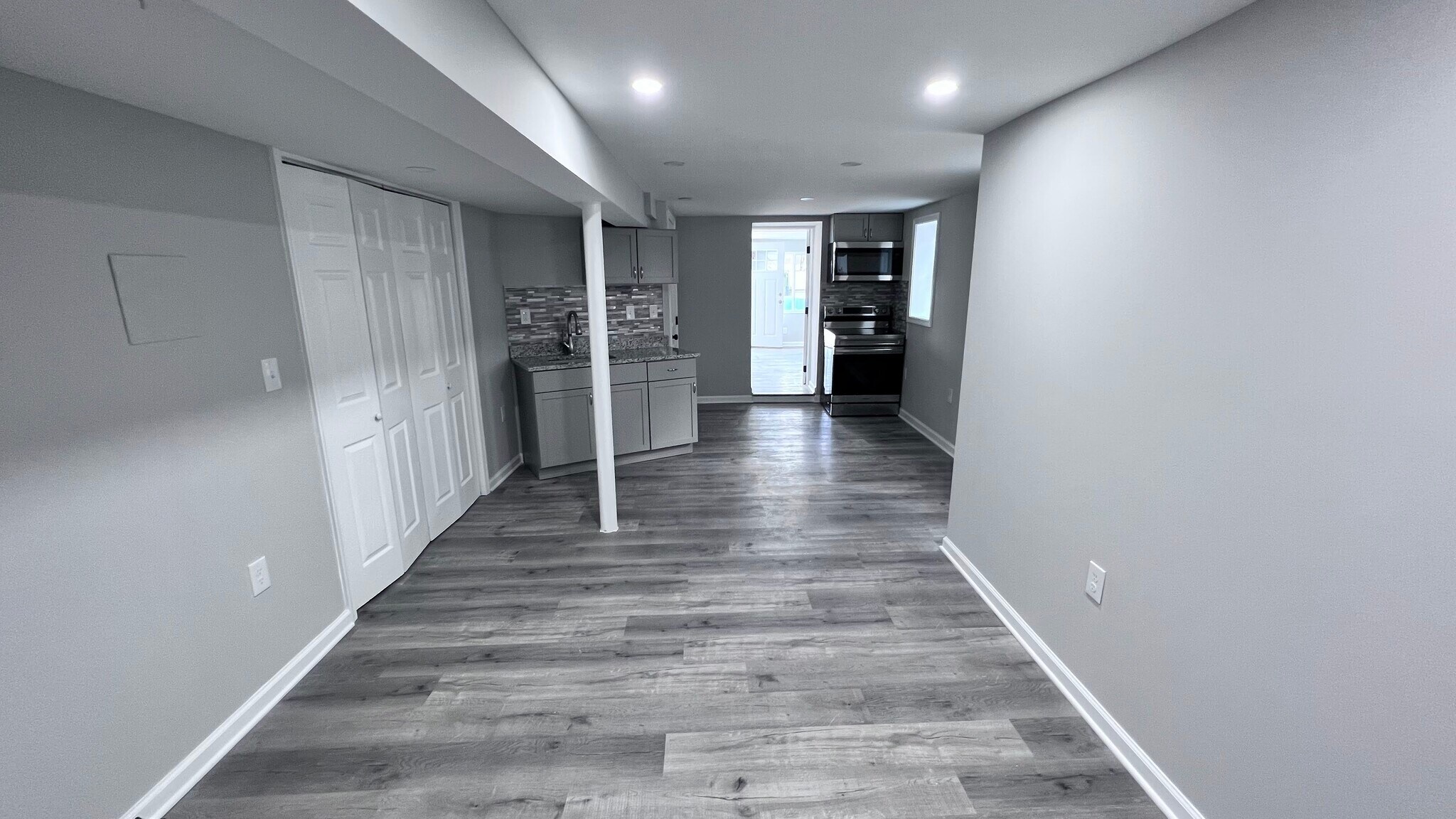 Building Photo - 4111 Sunnyside Ave