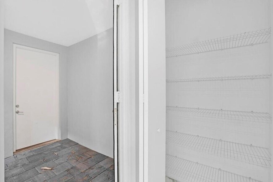 Building Photo - 10259 NW 66th St