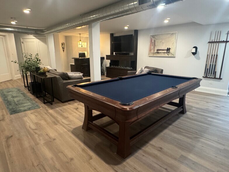 Building Photo - 230 S 3rd St