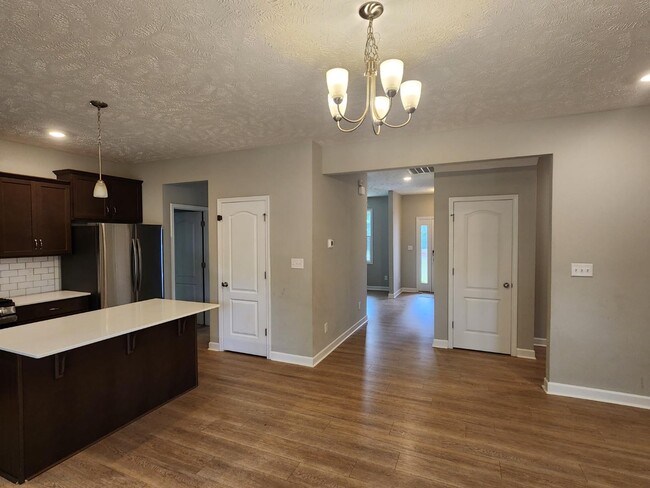 Building Photo - 111 Clearwater Harbor