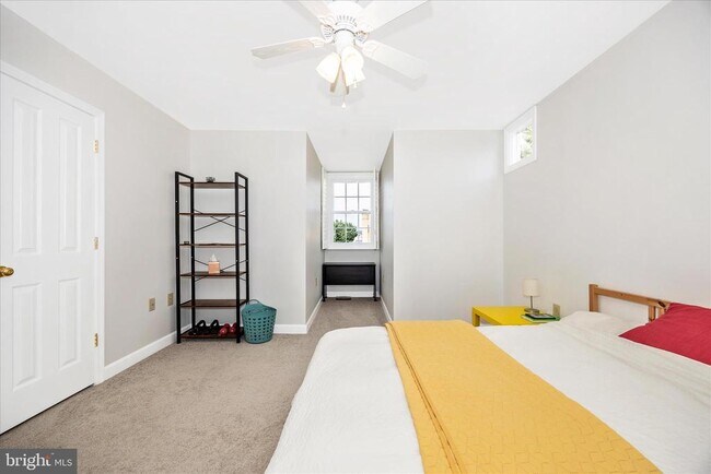 Building Photo - 2465 Bear Den Rd