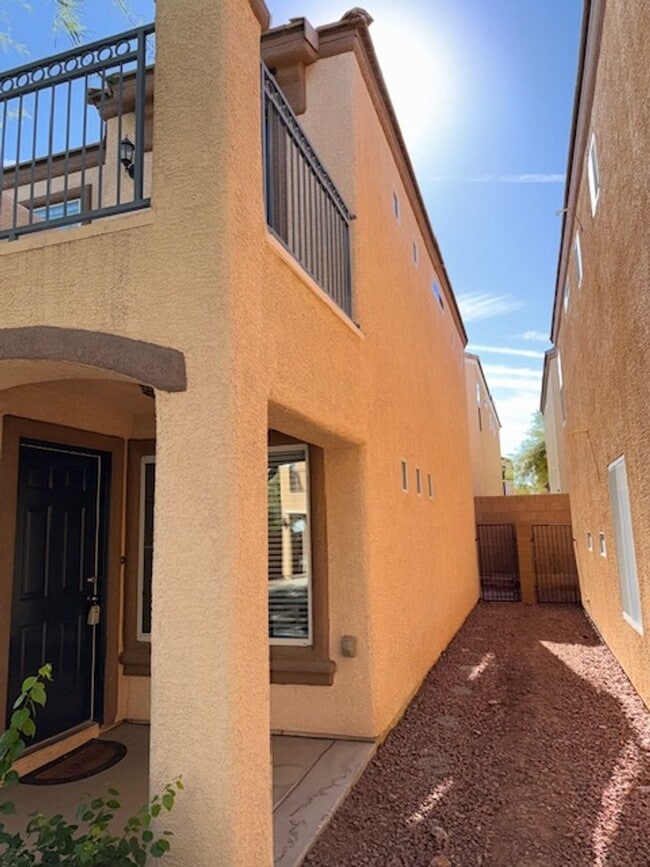 Building Photo - 2-STORY HOME FOR RENT IN HENDERSON