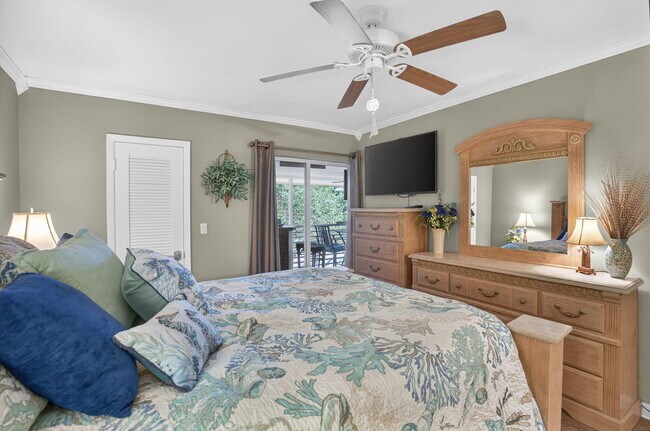 Building Photo - 6 Garden St