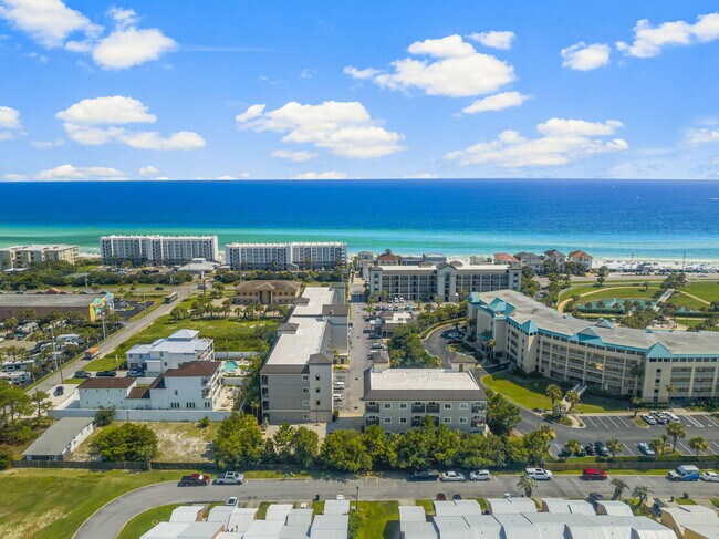 Building Photo - 732 Scenic Gulf Dr