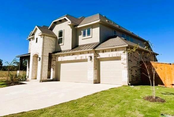 Building Photo - 608 Breeze Hollow Ln