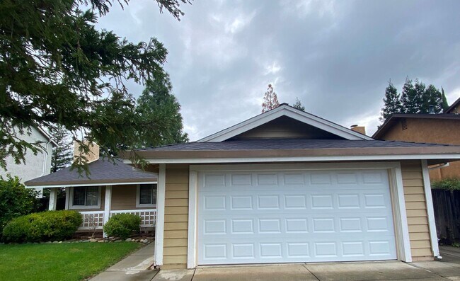 Building Photo - 369 Limerick Way