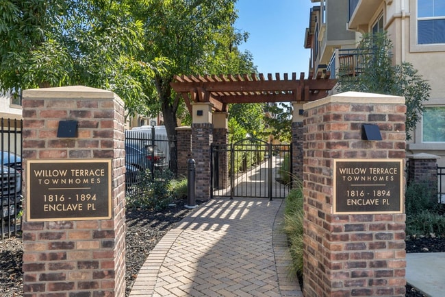Building Photo - 1836 Enclave Pl