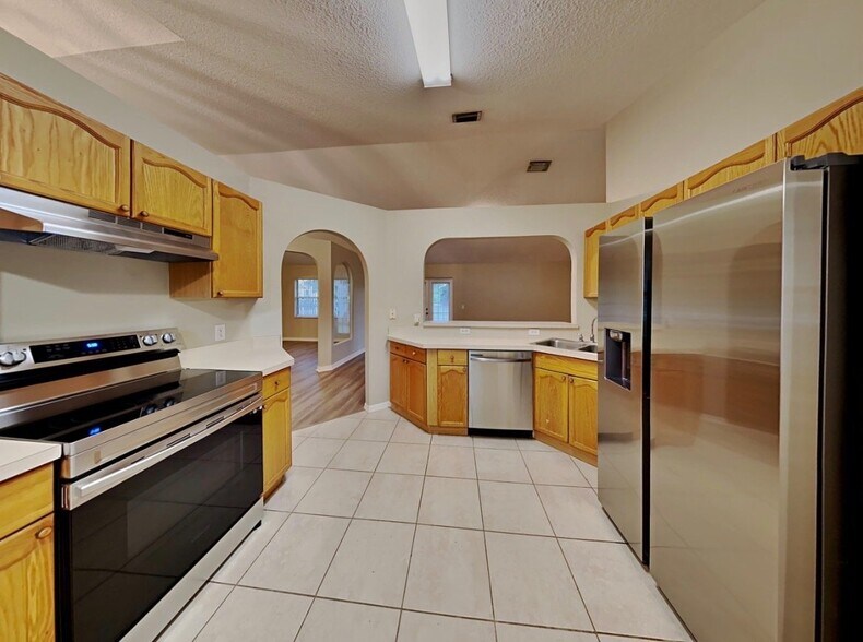 Building Photo - 2486 W Moonlight Ln