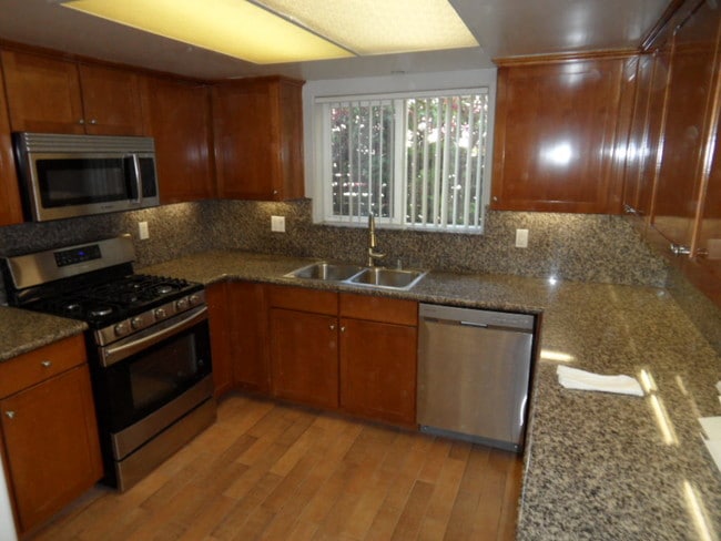 Building Photo - 1238 22nd St