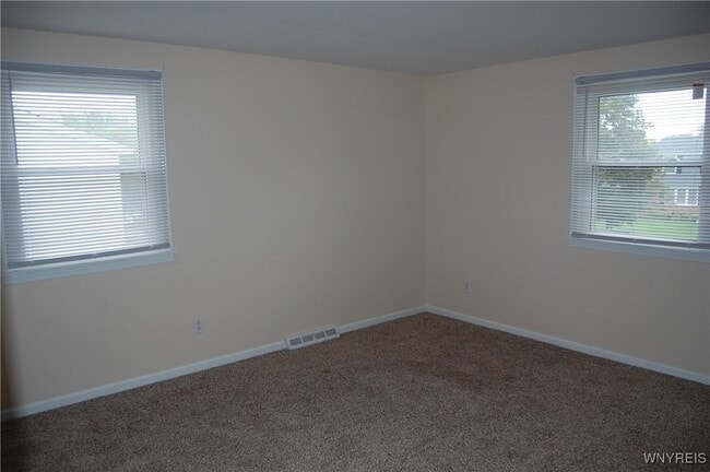 Building Photo - 59 Saber Ln