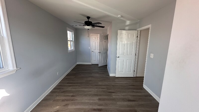 Building Photo - 3260 Hinkle Dr