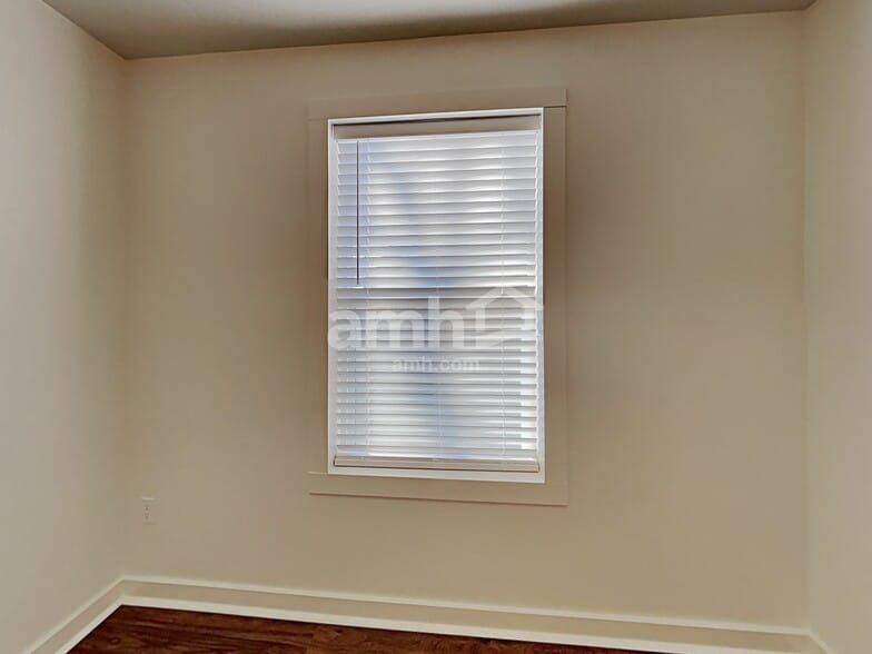 Building Photo - 11755 Altamont St