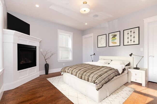 Building Photo - 77 Dix St