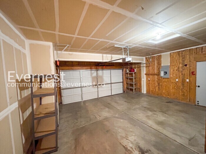 Building Photo - 7324 Edgebrook Dr