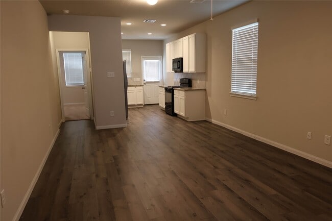 Building Photo - 14083 Lake Trout Dr