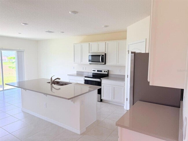Building Photo - 1313 Calmito Ln