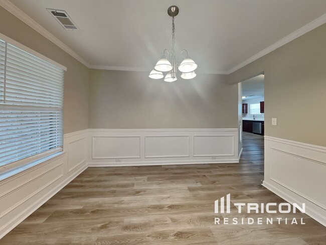 Building Photo - 1420 Shelnutt Ct