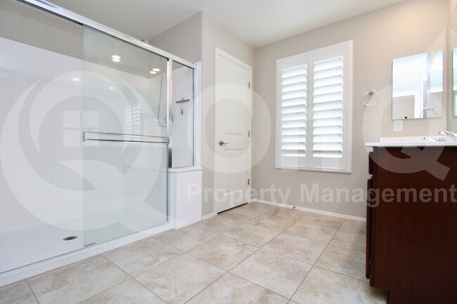 Building Photo - 1537 S Loren Ln