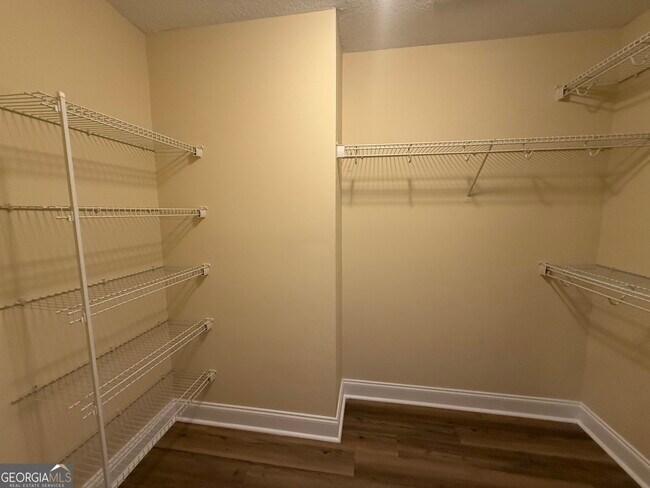 Building Photo - 161 Barfield Way