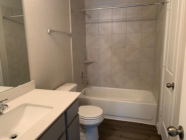 Building Photo - 14048 Lamprey Dr