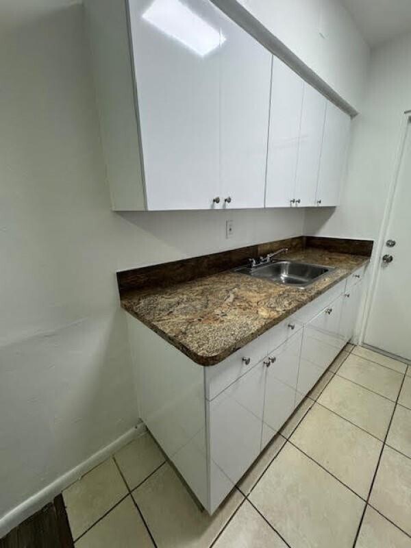 Building Photo - 7720 Abbott Ave