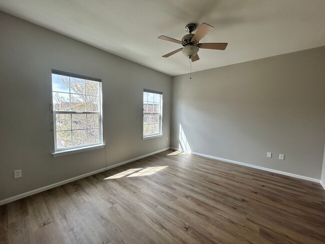 Building Photo - Well Maintained Townhouse in Highlands Ranch