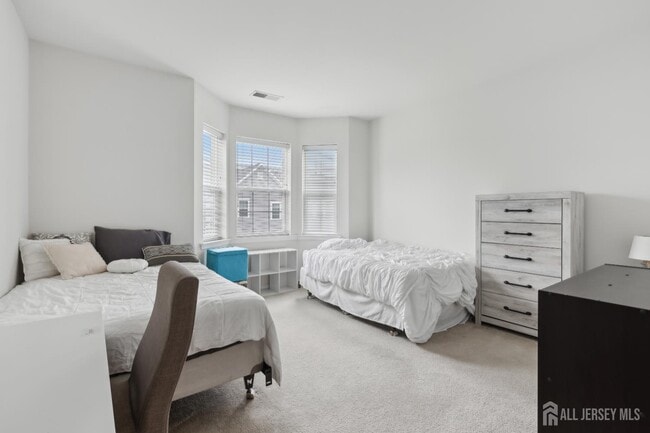 Building Photo - 1525 Hudson Cir
