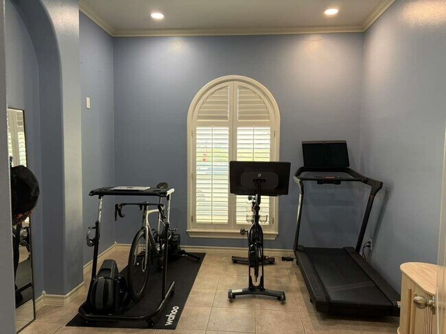 Building Photo - 102 Cardinal Ln