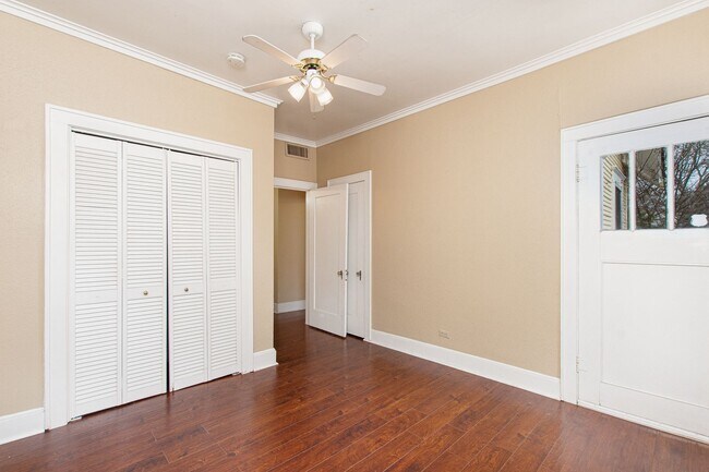 Building Photo - Spacious 4 Bed / 2 Bath Home with Garage & Fenced Backyard in Central Temple