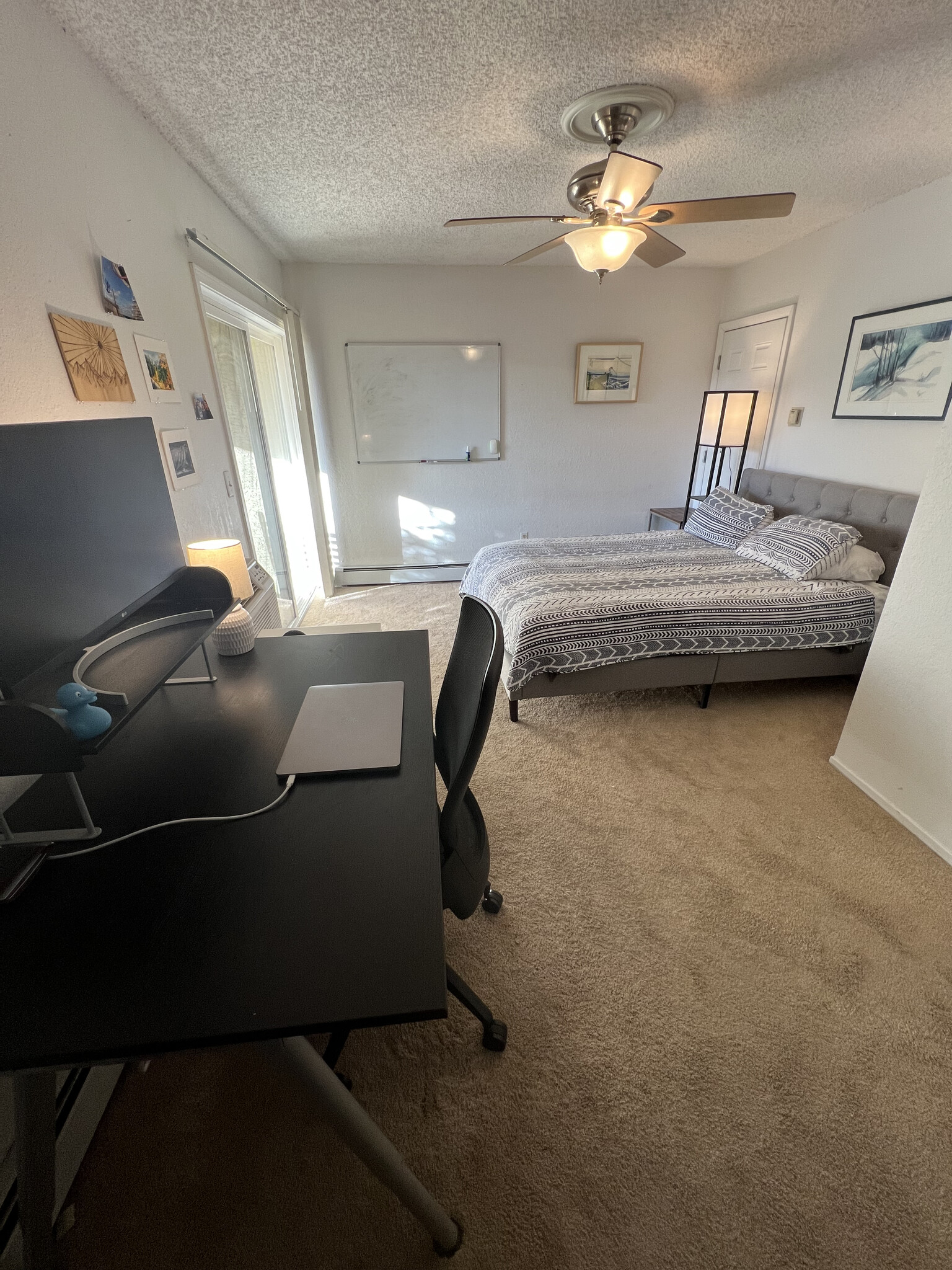 Bedroom with patio - 3035 Oneal Pky