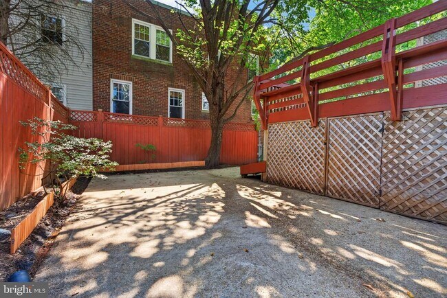 Building Photo - 4130 Military Rd NW