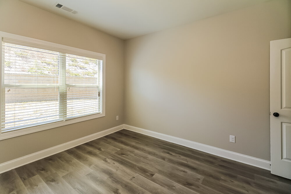 Building Photo - 10908 Southwood Dr