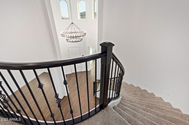 Building Photo - 14038 W Desert Hollow Dr