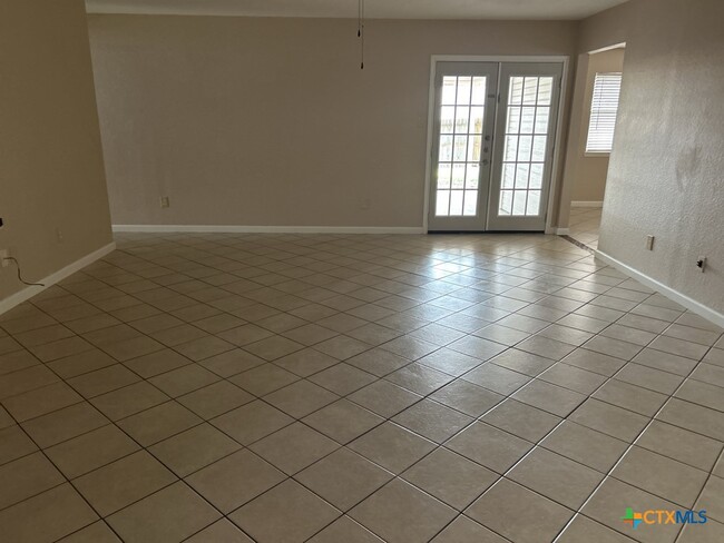 Building Photo - 4402 Breckenridge Dr