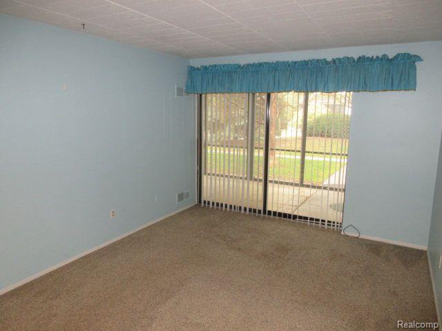 Building Photo - 18447 University Park Dr
