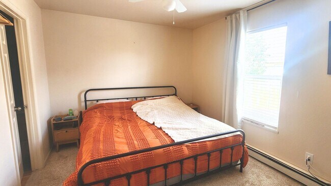 Building Photo - 3 Bed/2 Bath Home in Orchard Mesa with Fen...