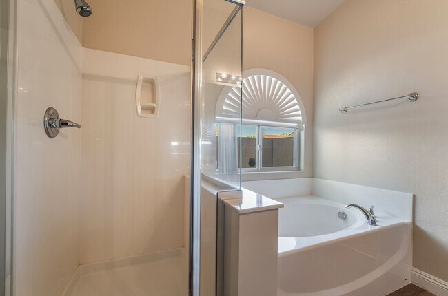 Building Photo - Charming Home with 2 Primary Bedrooms with...