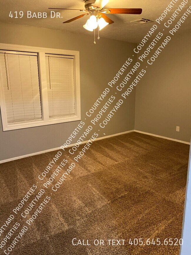 Building Photo - 419 Babb Dr