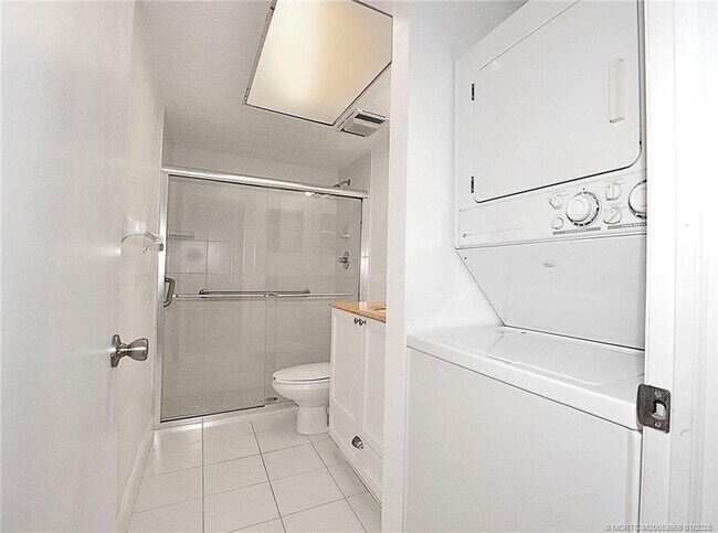 Building Photo - 950 S Kanner Hwy