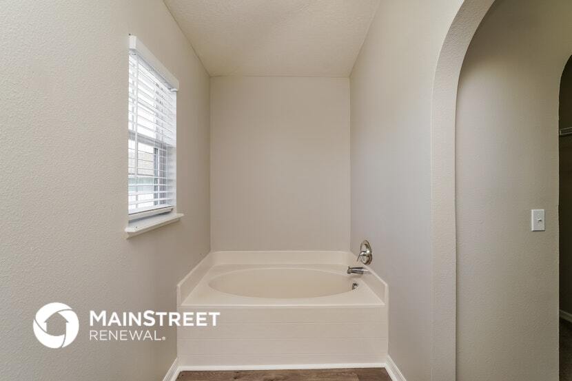 Building Photo - 517 Ridges Dr