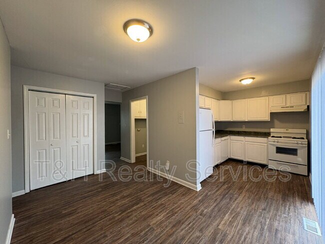 Building Photo - 10204 Catalina Dr