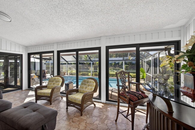 Building Photo - 168 Thornton Dr